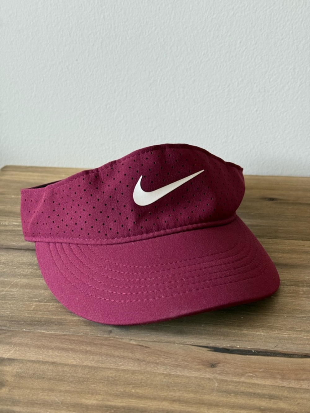 Nike Dri-FIT ADV Visor – Burgundy